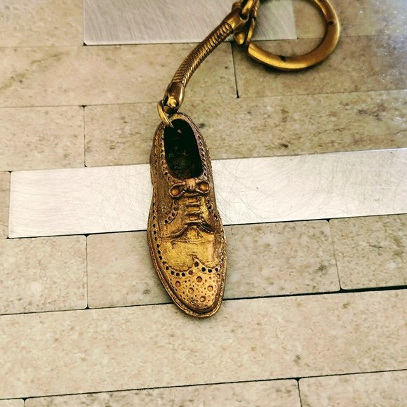 Walk Over Advertising Wing Tip Shoe Keychain - Picture 4 of 4